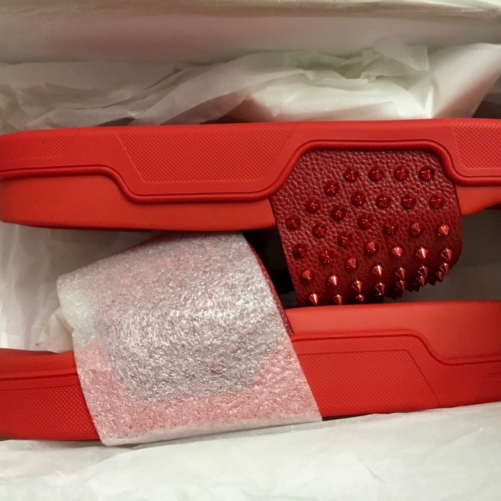 Brand new sz 43 Christian louboutin slides red/red